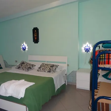Franca Bed & Breakfast 2*
